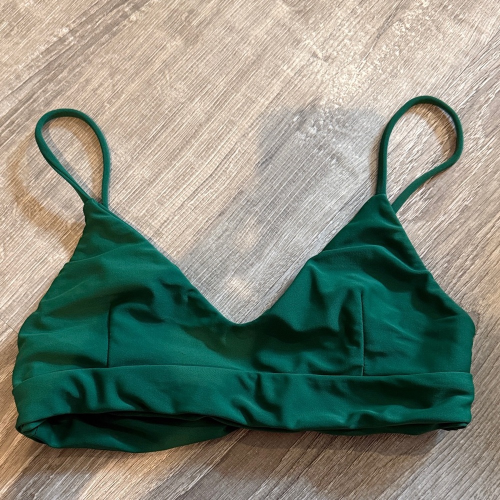 Benoa swim top small